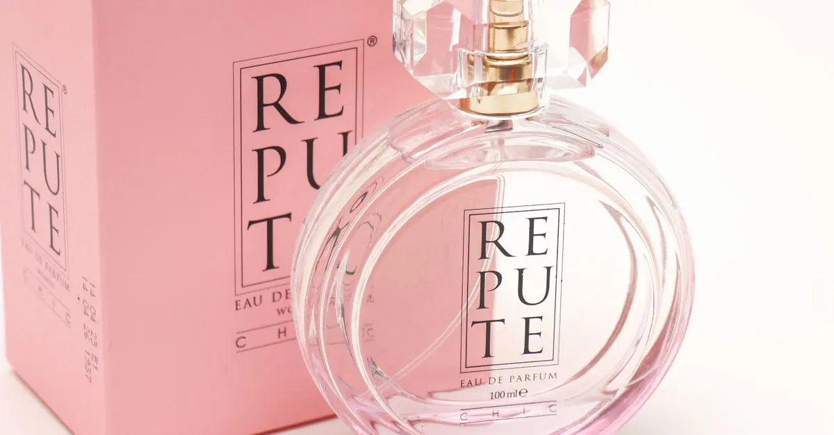 Comment reconnaître un parfum de luxe